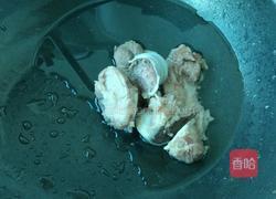灵芝筒骨汤的做法图解1