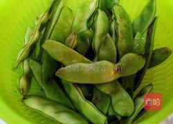 土豆炖豆角的做法图解1