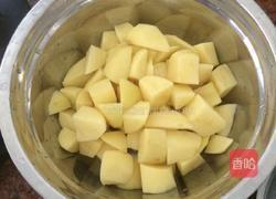 土豆焖鸭的做法图解3