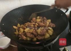 土豆焖鸭的做法图解8
