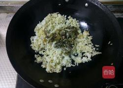 榨菜炒饭的做法图解4