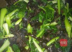 白菜炒木耳的做法图解4