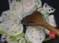 青椒藕片的做法图解7