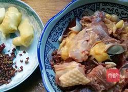 农家干豆角焖鸡的做法图解3
