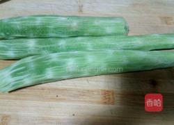 肉片木耳青笋的做法图解1