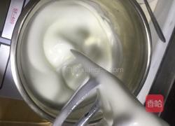 戚风蛋糕的做法图解7