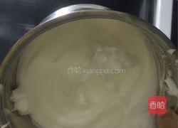 戚风蛋糕的做法图解9