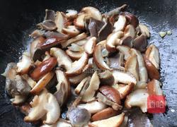 香菇炒鸭胗的做法图解4