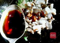 小蘑菇炒肉片(无盐无味精版)的做法图解10