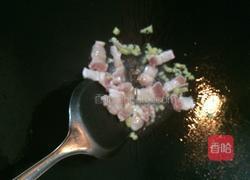 洋葱炒饭的做法图解2