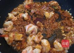 番茄鲜虾弯管意大利面的做法图解7