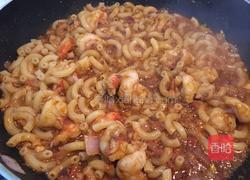 番茄鲜虾弯管意大利面的做法图解8