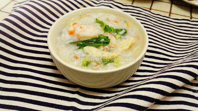 鲜虾鸡肉蘑菇粥