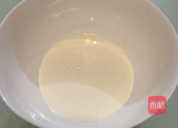草莓慕斯(超级简单版)的做法图解4