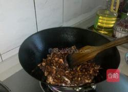 酱毛豆炒小虾的做法图解2