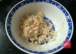 虾皮炒茄条的做法图解2