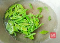 木耳芸豆炒火腿肠的做法图解5