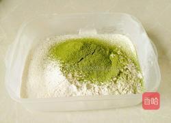 鸡蛋抹茶小饼干的做法图解1