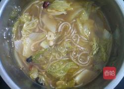 白菜炖粉条的做法图解8