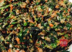 Illustration of making mixed vegetable dumplings 7