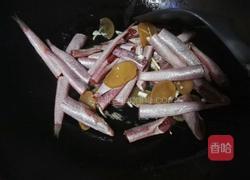 赤岭鱼煮萝卜干的做法图解4