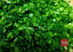 猪肉虾仁韭菜水饺的做法图解5