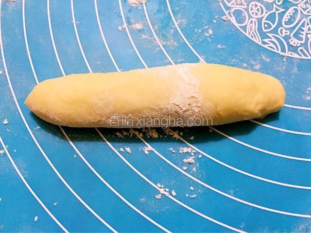 卷起来，收口朝下