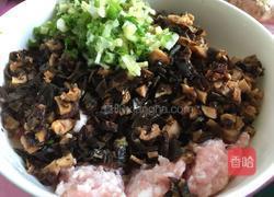 香菇木耳猪肉小笼包的做法图解3