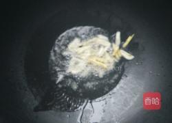 青椒炒肉皮的做法图解4