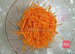 肉炒胡萝卜丝的做法图解2