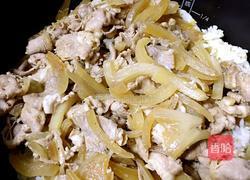 煲仔肥牛饭的做法图解2