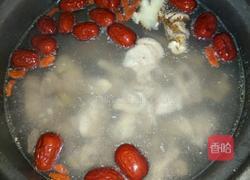 当归煲鸡汤的做法图解2