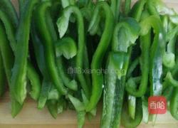 辣椒炒肉的做法图解3