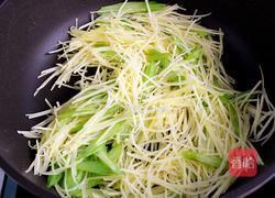 剁椒西芹土豆丝的做法图解6
