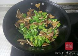 青椒炒香干的做法图解6
