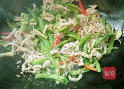 香菜炒肉丝的做法图解6