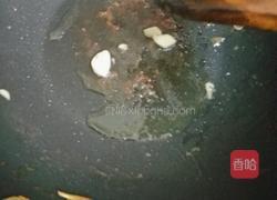 青红辣椒炒鸡腿肉的做法图解4