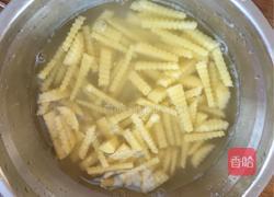 油炸狼牙土豆条的做法图解2
