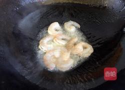 虾仁炒鸡蛋的做法图解5