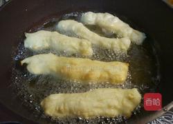油条的做法图解11