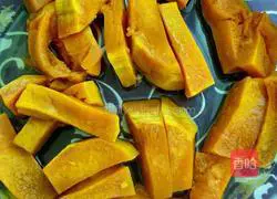 Cornmeal Pumpkin Hair Cake Recipe Illustration 2