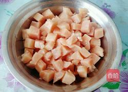 糖醋鸡丁的做法图解1