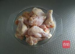 可乐焖鸡小腿的做法图解1