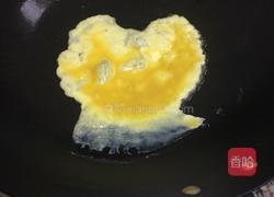 猪肉韭菜卷蛋的做法图解3