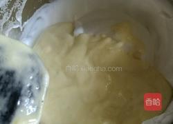 六寸戚风蛋糕的做法图解8