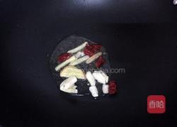 芹菜炒肉的做法图解2