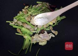 芹菜炒肉的做法图解6