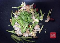 芹菜炒肉的做法图解7