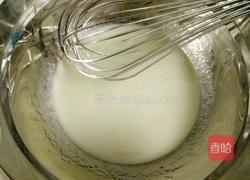 6寸戚风蛋糕的做法图解5
