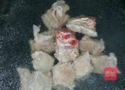 萝卜排骨汤的做法图解2